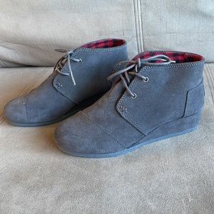 Toms Suede Wedge Lace Up Shoes